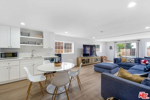 5625 S Sherbourne Drive, Los Angeles, CA 90056