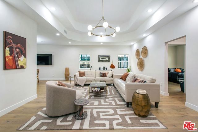 5625 S Sherbourne Drive, Los Angeles, CA 90056
