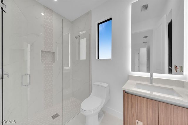 1007 NW 23rd AVE, Cape Coral, FL 33993