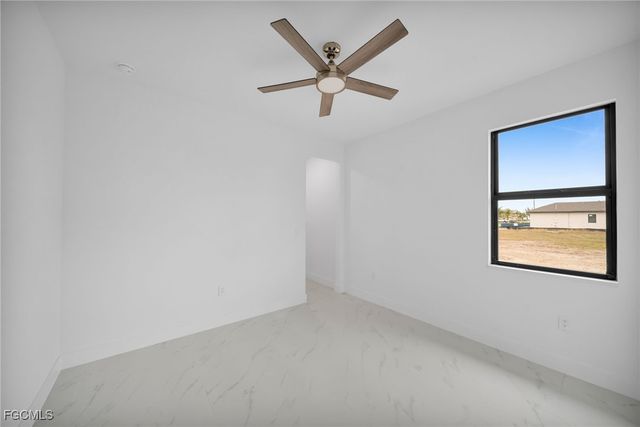 1007 NW 23rd AVE, Cape Coral, FL 33993