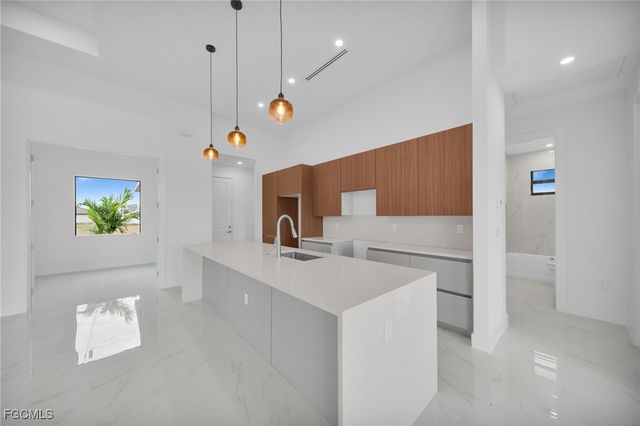 1007 NW 23rd AVE, Cape Coral, FL 33993