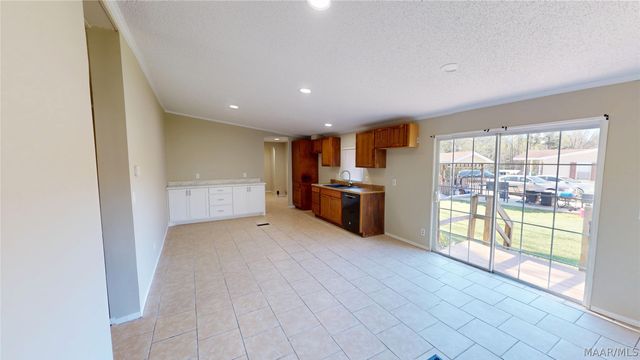 124 Sevarg Lane, Millbrook, AL 36054