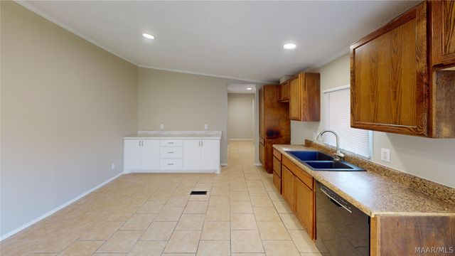 124 Sevarg Lane, Millbrook, AL 36054