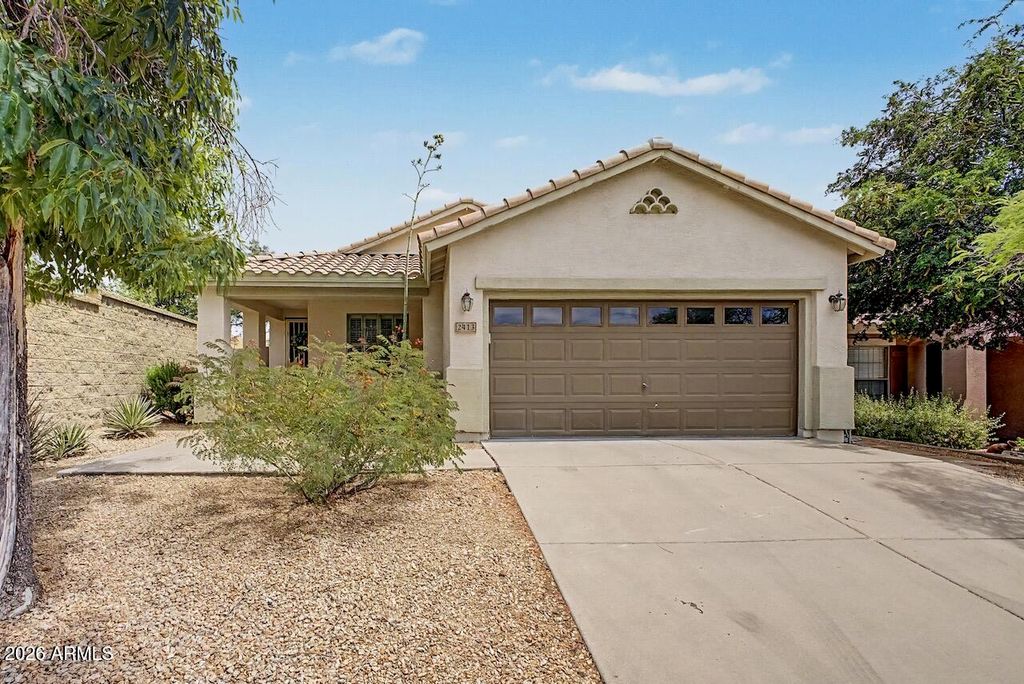 Image 1 of property listing at 2413 W LEWIS AND CLARK Trail, Phoenix, AZ 85086