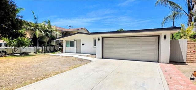 1234 Cedar, Santa Ana, CA 92707