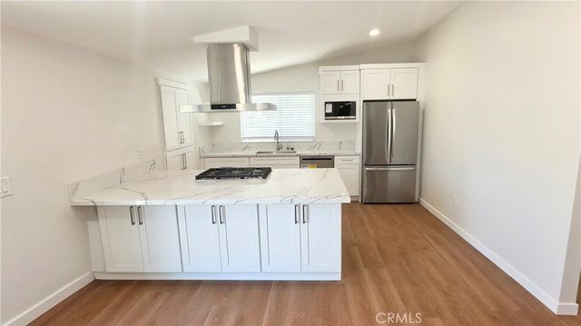 1234 Cedar, Santa Ana, CA 92707