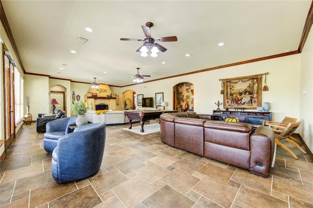 5920 White Oak Trace, Conroe, TX 77304