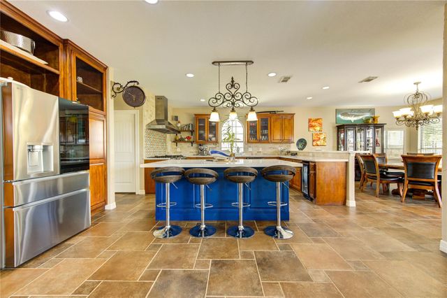 5920 White Oak Trace, Conroe, TX 77304