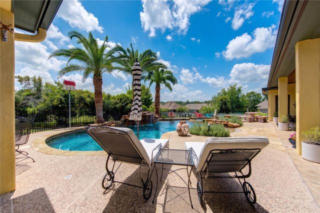 5920 White Oak Trace, Conroe, TX 77304