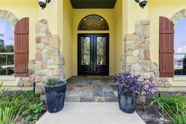 5920 White Oak Trace, Conroe, TX 77304