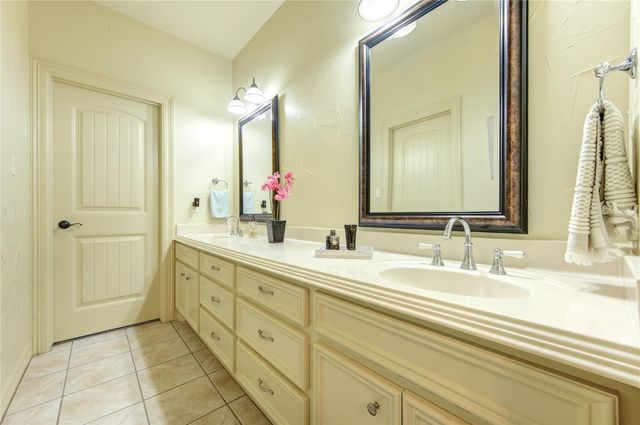 5920 White Oak Trace, Conroe, TX 77304