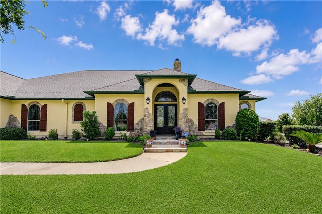5920 White Oak Trace, Conroe, TX 77304