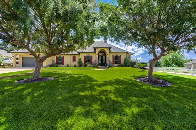 5920 White Oak Trace, Conroe, TX 77304