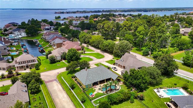 5920 White Oak Trace, Conroe, TX 77304