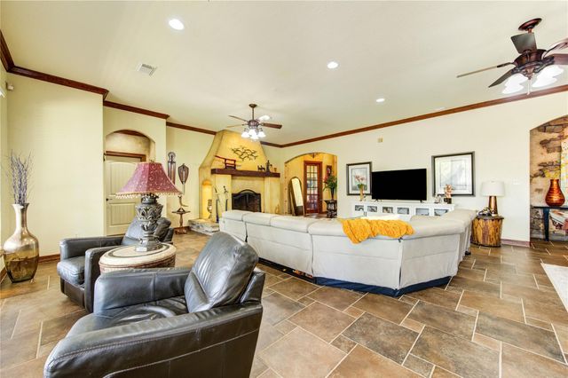 5920 White Oak Trace, Conroe, TX 77304