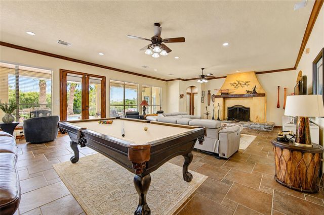 5920 White Oak Trace, Conroe, TX 77304