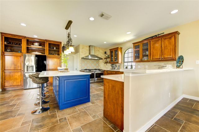 5920 White Oak Trace, Conroe, TX 77304