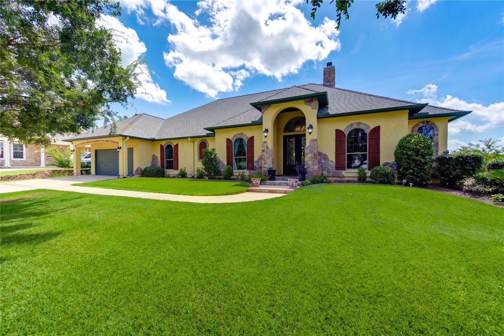 5920 White Oak Trace, Conroe, TX 77304