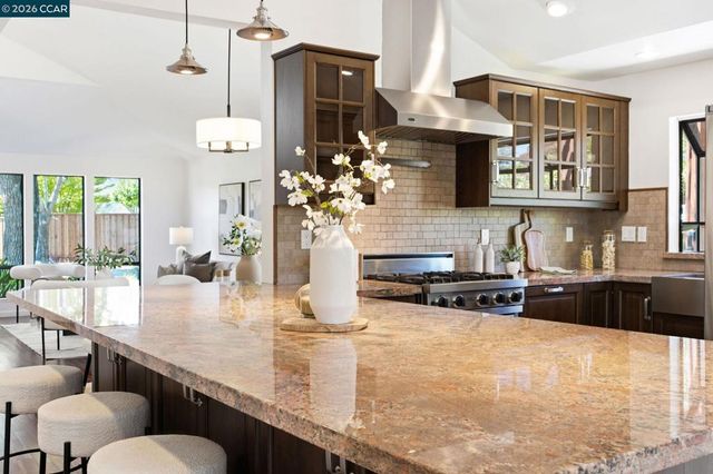 1979 CHARMSTONE COURT, Walnut Creek, CA 94595