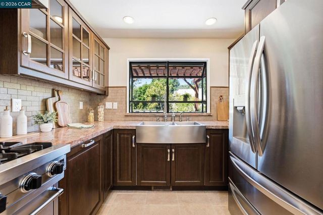 1979 CHARMSTONE COURT, Walnut Creek, CA 94595