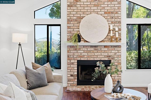1979 CHARMSTONE COURT, Walnut Creek, CA 94595