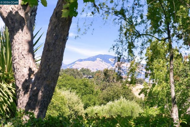 1979 CHARMSTONE COURT, Walnut Creek, CA 94595