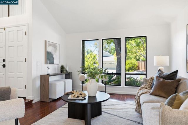 1979 CHARMSTONE COURT, Walnut Creek, CA 94595