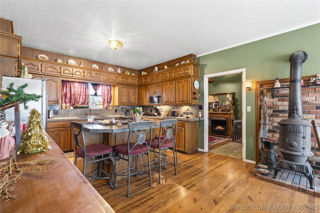 514 N Highway 10, Gore, OK 74435