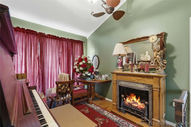 514 N Highway 10, Gore, OK 74435