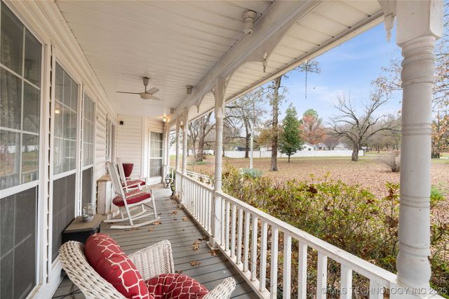 514 N Highway 10, Gore, OK 74435