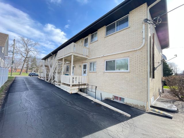 235 E Palatine Road 2B, Palatine, IL 60067