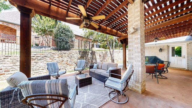 3107 Hillside Drive, Highland Village, TX 75077