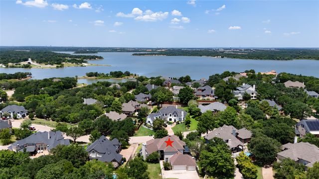 3107 Hillside Drive, Highland Village, TX 75077