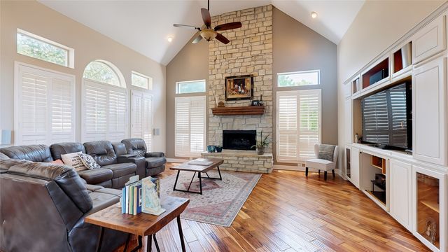 3107 Hillside Drive, Highland Village, TX 75077