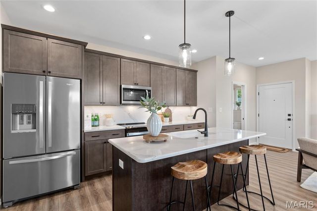 34 Pheasant Ring Drive, St Peters, MO 63376