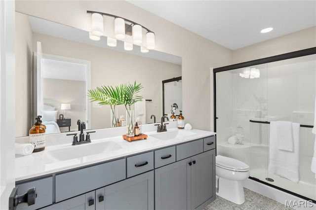 34 Pheasant Ring Drive, St Peters, MO 63376