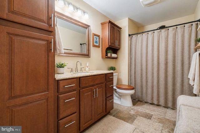 3817 BAYVIEW DR, Chesapeake Beach, MD 20732