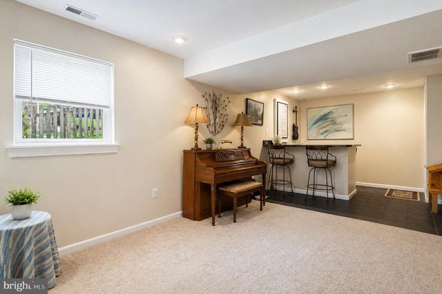3817 BAYVIEW DR, Chesapeake Beach, MD 20732