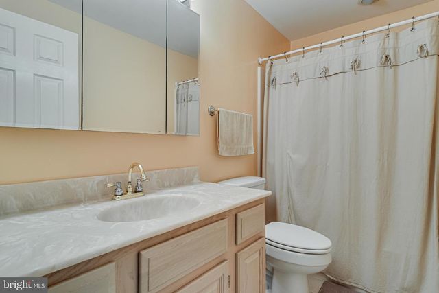 3817 BAYVIEW DR, Chesapeake Beach, MD 20732