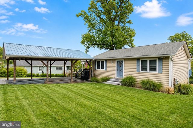 3817 BAYVIEW DR, Chesapeake Beach, MD 20732