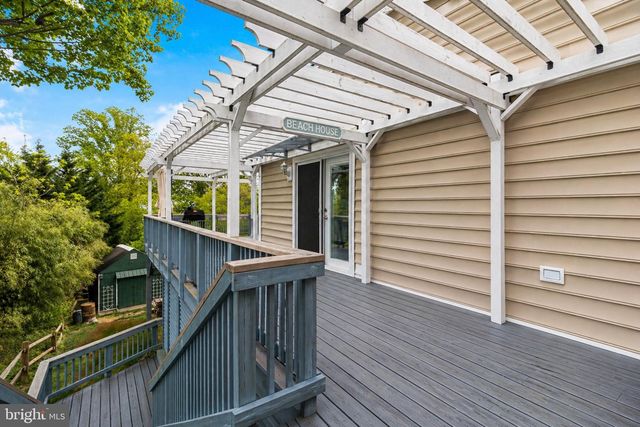 3817 BAYVIEW DR, Chesapeake Beach, MD 20732