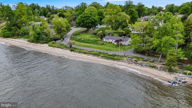 3817 BAYVIEW DR, Chesapeake Beach, MD 20732