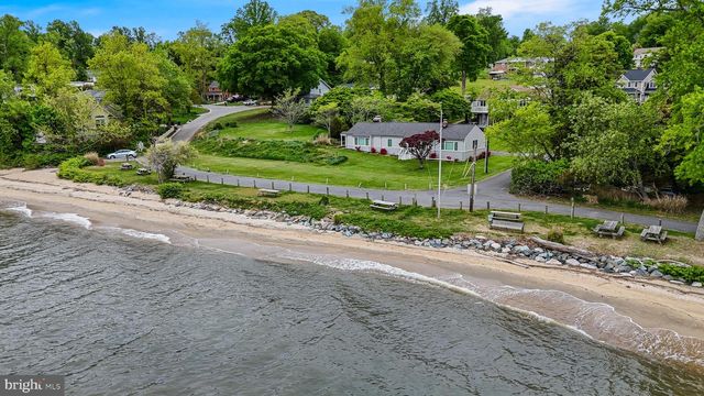 3817 BAYVIEW DR, Chesapeake Beach, MD 20732