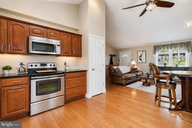 3817 BAYVIEW DR, Chesapeake Beach, MD 20732