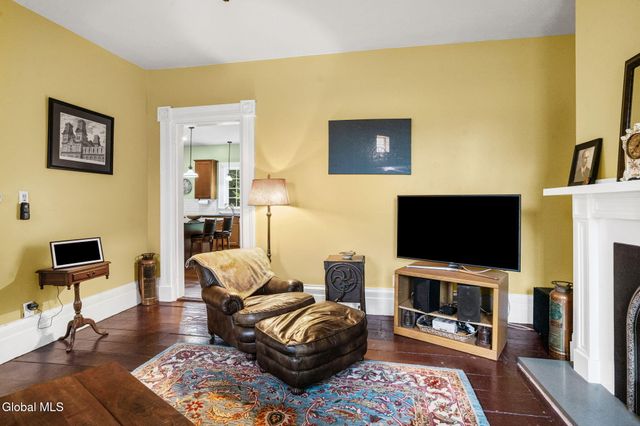 6 Halfmoon Drive, Waterford, NY 12188