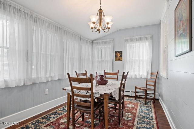 6 Halfmoon Drive, Waterford, NY 12188