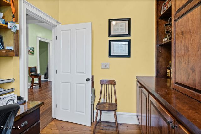 6 Halfmoon Drive, Waterford, NY 12188