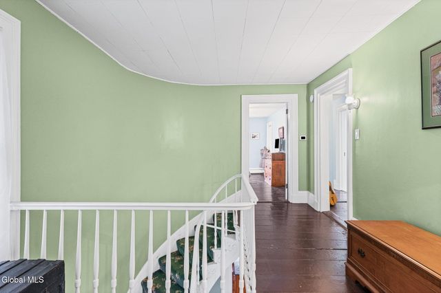 6 Halfmoon Drive, Waterford, NY 12188