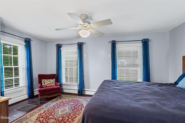 6 Halfmoon Drive, Waterford, NY 12188