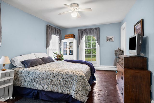 6 Halfmoon Drive, Waterford, NY 12188